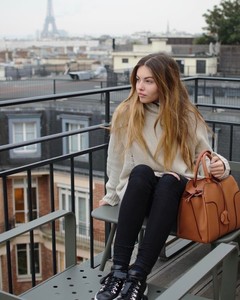 0497aa5689fe7b07aa04369aa945de50--thylane-blondeau-pretty-girls.thumb.jpg.ff34b16af41da17d370ac1e0771dfeb7.jpg