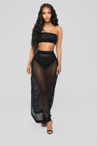 07-12-18_Studio_2_09-20-31_LSS1084_Black0423_AG.jpg