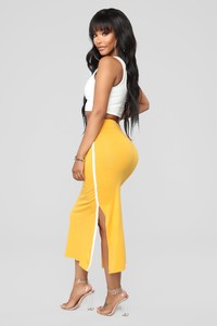 07-18-16_Studio_2_09-50-34_BJ32611_Orange0447_AJ.jpg