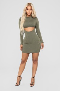 07-30-18_Studio_2_14-00-28_GD1348_Olive0438_NT.jpg