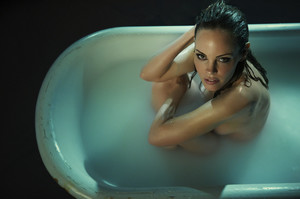 1024full-chandra-west.thumb.jpg.852b2b0f318f48173c43690a1133ded0.jpg