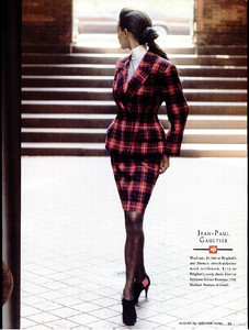 103253393_NewYorkMagazine24Aug1987daytimedramabywilliamgarrett03.thumb.jpg.52a22ba3e75d09e42d99cce628c04eed.jpg