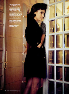 1046518973_NewYorkMagazine9Nov1992prettycarlislebychuckbaker03.thumb.jpg.cb3b9e17482c69f62de0959ba2493204.jpg