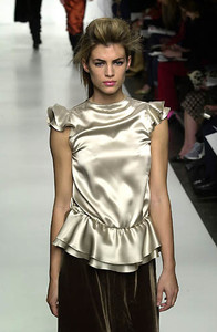 1153071239_JohnScherFW2001NYFW5.thumb.jpg.66c9031ebc28fa7c3bffc5503b0e1cb3.jpg
