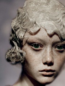 1156149532_DazedAutumn2018-115.thumb.jpg.c016da8cf11dc569e823caeb9e500c17.jpg