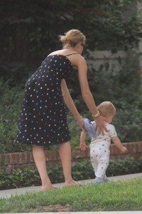         rhw130818BZNimage3.jpg