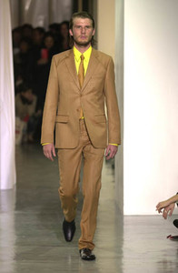 1201010081_RichardEdwardsFW2001NYFW2.thumb.jpg.a4cf479eefcbe5112aa730f0a202d3d5.jpg