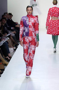 1221830055_FauseHatenFW2001NYFW1.thumb.jpg.91420e51d83d93843a3457e147e3755f.jpg