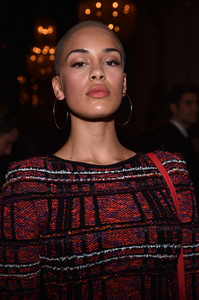 Jorja+Smith+Balmain+Front+Row+Paris+Fashion+qM5I3LIotdfx.jpg