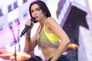          dua060818BZNimage102.jpg