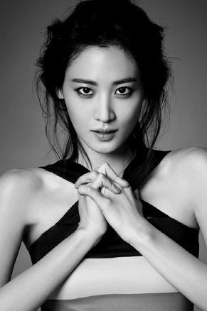 Claudia Kim 523.jpg