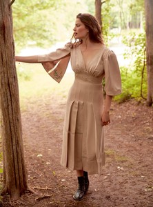 1422232601_HarpersBazaarUKSeptember2018-51.thumb.jpg.5c58ae5aa1695ee147735a855b1a98b1.jpg