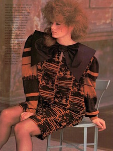 1525684591_VOGUEITALIASEPTEMBER1982Balestra-.DalTailleurAlTut.RicercatezzaDickCallahan4.thumb.jpg.0e10ed3ee22437dcd2b75343b227f6ea.jpg