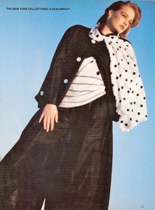 1724640843_USVOGUEFEBRUARY1983ANewImpactMichelComte4.thumb.jpg.8699afd9e2d6eb19a606402ceaaf4f79.jpg