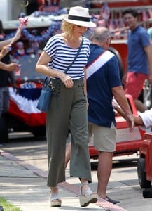           bow090818BZNimage6.jpg