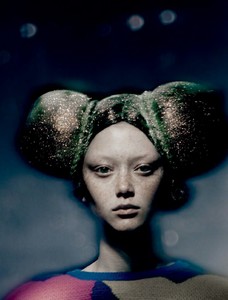 1761118281_DazedAutumn2018-96.thumb.jpg.7a49cf9cb95fabf6b8bcdf4f18a7e7f9.jpg