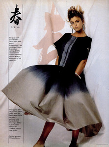 1811831058_NewYorkMagazine22Mar1982isseymiyakebyjamesmoore02.thumb.jpg.e6a01faa6be78cc9692ffa9044b1d6f0.jpg