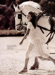 1930683750_NewYorkMagazine28Jun1993thegreatwhitewaybychuckbaker06.thumb.jpg.ec24f457e68638bc899f7f93b37fcdca.jpg