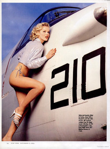 1944685266_NewYorkMagazine7Nov1994postmodernpinupbymichaeloneill05.thumb.jpg.972f03e29905766995936ca881aa567e.jpg