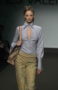 1988146284_InesValentinitschFW2001MFW6.thumb.jpg.02af90f946c35863b2d729ff86c581a8.jpg