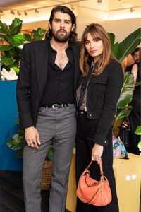 2-Alyssa-Miller-Mulberry-x-Vogue-683x1024.jpg