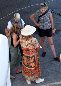            jen110818BZNimage125.jpg