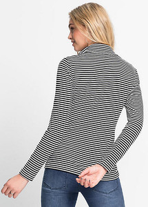 Zip-Collar-Top~971926FRSP_W01.jpg