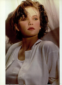 252086357_DianeLaneNewYorkMagazine21Nov1983mentionablesbybruceweber05.thumb.jpg.3dbd5465fcb3a3034034e152c13365ec.jpg