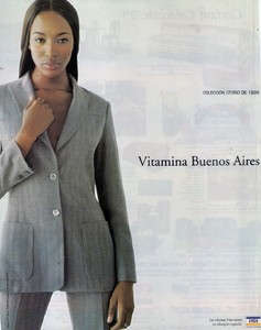 Vitamina (34) naomi campbell 1999.jpg