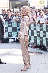         rhe150818BZNimage127.jpg