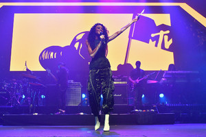 Winnie+Harlow+MTV+VMA+Kickoff+Concert+Presented+aaJNbMoB9F2x.jpg