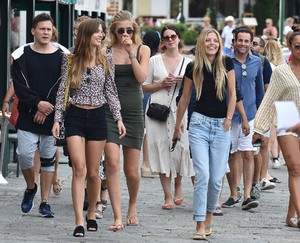         rey140818BZNimage112.jpg