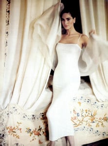 564503192_NewYorkMagazine6Feb1989eveningsinmilanbyobertogili06.thumb.jpg.a346752f5e6ce3094f43b3eb78f82a96.jpg