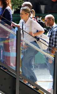         tay260818BZNimage119.jpg