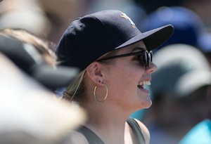          upt060818BZNimage102.jpg