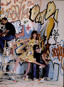 602758384_NewYorkMagazine1Mar1982newyorknewyorkbyolivierotoscani03.thumb.jpg.b58f0f31243c7c3f4d1f6dffcdb741a1.jpg