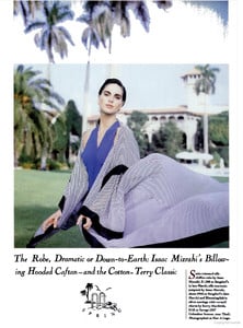 823906588_NewYorkMagazine27Feb1989charmedlivesbymikeruss10.thumb.jpg.7fb928bb175b21c3c6afbd2044598a1f.jpg
