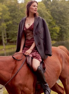 922717228_HarpersBazaarUKSeptember2018-42.thumb.jpg.d2f0bf11598ed15313d464c01f200982.jpg