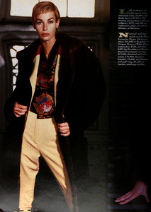 938213783_NewYorkMagazine10Dec1990thefursidebychuckbaker05.thumb.jpg.0eceec7300b190208029aa90e2b29959.jpg