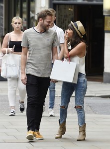        rox150818BZNimage9.jpg