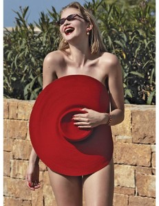 Cosmopolitan_France_-_Ao_t_2018-page-006.jpg
