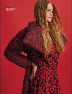 Cosmopolitan_UK_-_September_2018-page-006.jpg