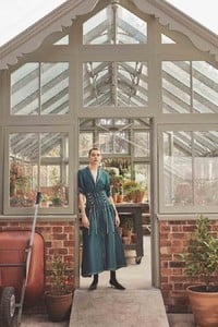 David-Jones-SS18-Campaign-Victoria-Lee-Aje.jpg