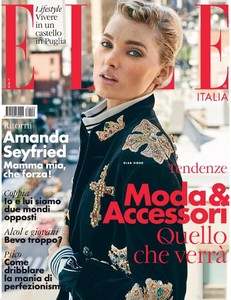 Elsa-Hosk-Elle-Italy-Cover-Photoshoot01.thumb.jpg.0feade4c973e20d492265dcdb2443c32.jpg
