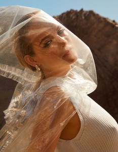 Ginta-Lapina-Editorial07.jpg