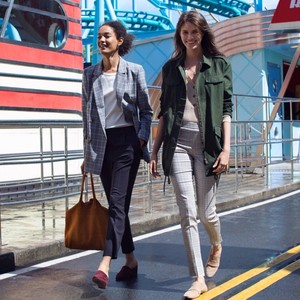 HM-Pants-Edit-Fall-2018-Lookbook01.thumb.jpg.c15474b928124b6a255e0315a22085d7.jpg