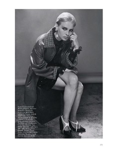 Harper_s_Bazaar_9.18-page-016.jpg
