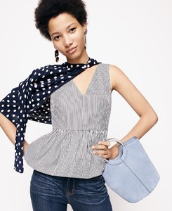 J-Crew-Stripes-Lookbook07.thumb.jpg.b0b0623740d5f287c389b9c653684c27.jpg