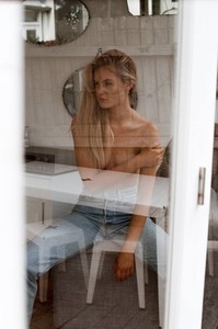 Jordan-Simek-by-Alexander-Tull-8.thumb.jpg.3a57628d1450fb5e4311b9fcc7ed2d97.jpg
