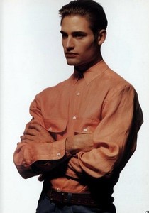 Josh-holloway-model-1992-josh-holloway-32733111-351-500.thumb.jpg.c0f8d514a86674ff54025b0deac36f32.jpg